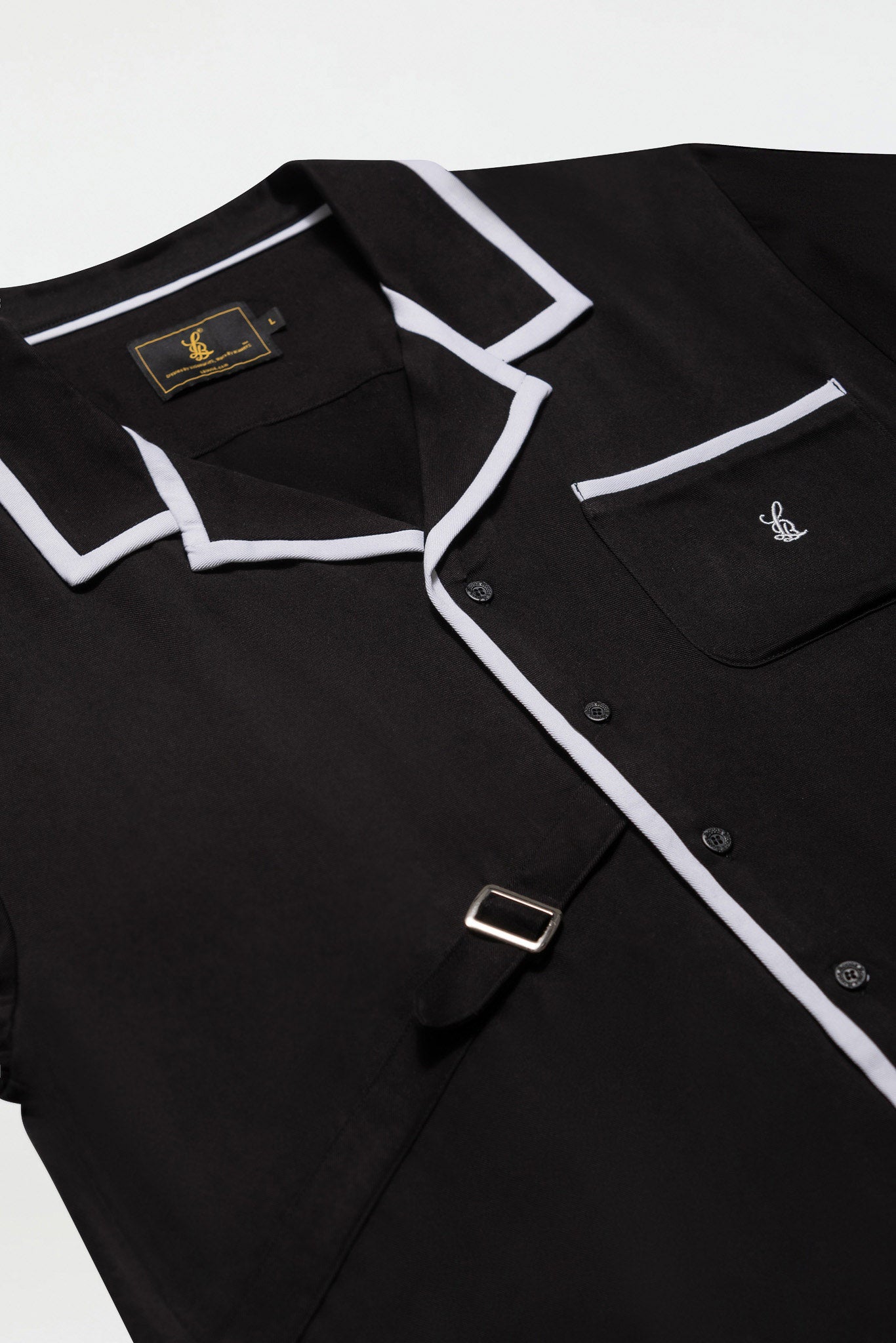 SIDE STRAP CONTRAST SHIRT – BLACK