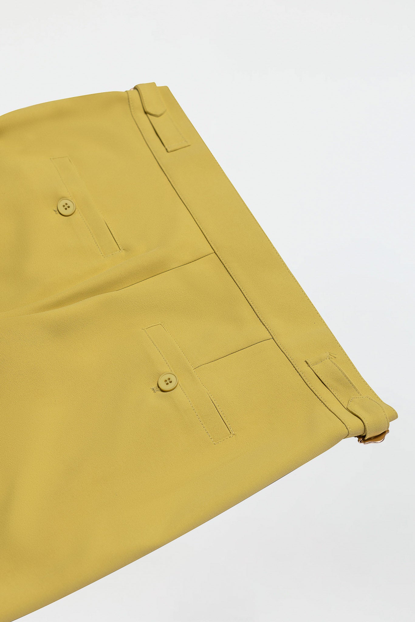 PLEATED PANTS – CHARTREUSE