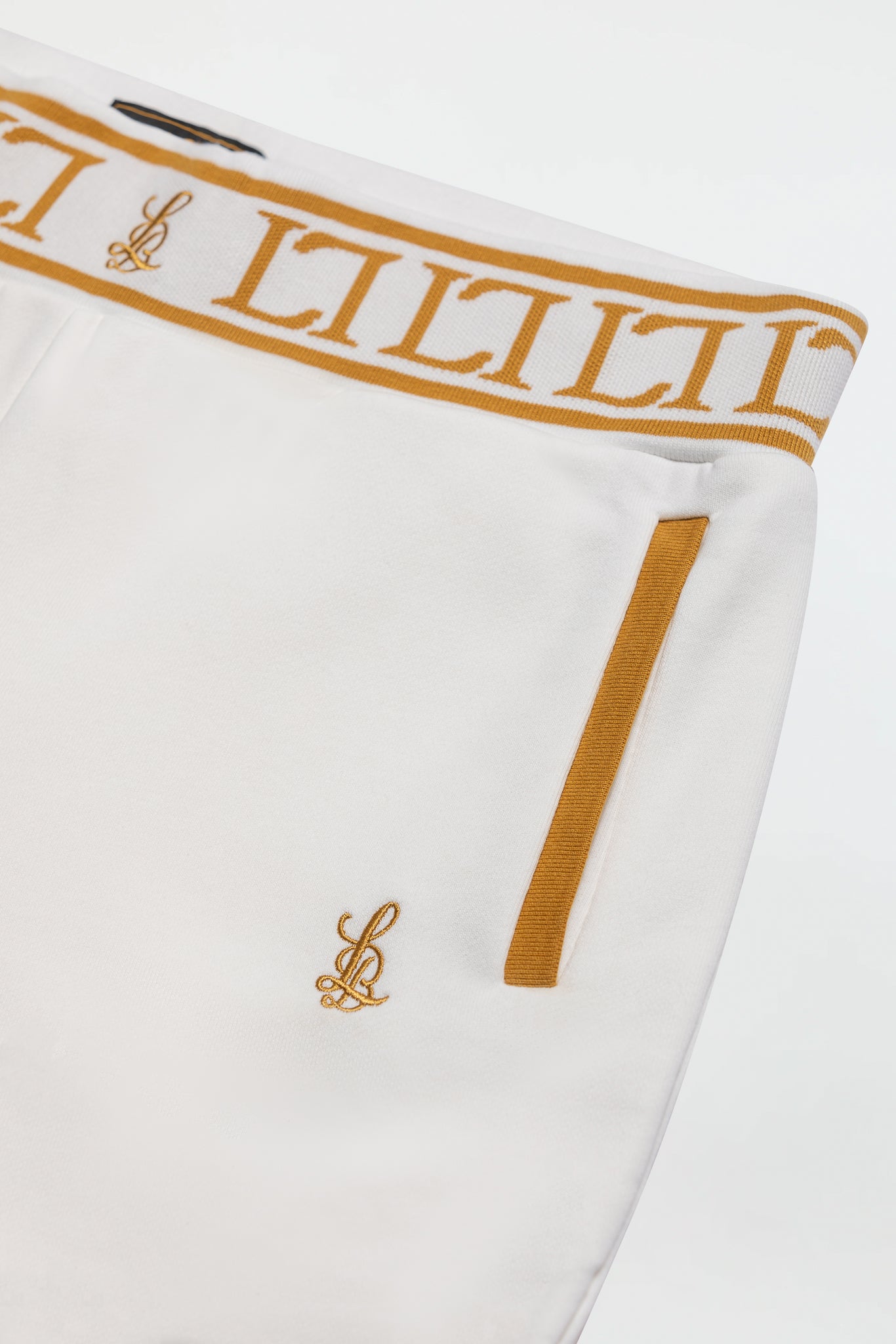 STRETCH COTTON SHORTS – OFF WHITE