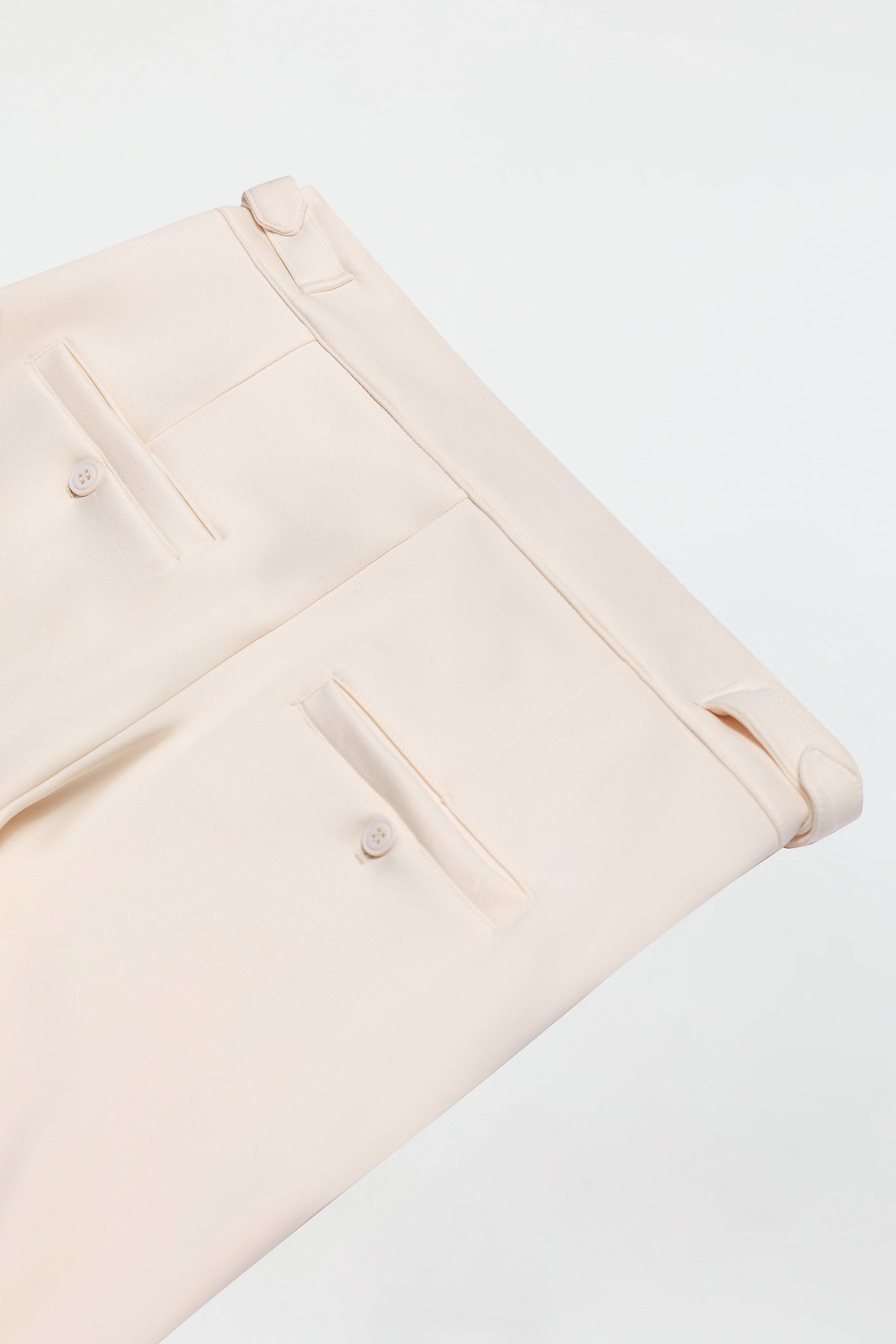 STRETCH COTTON PLEATED PANTS – IVORY