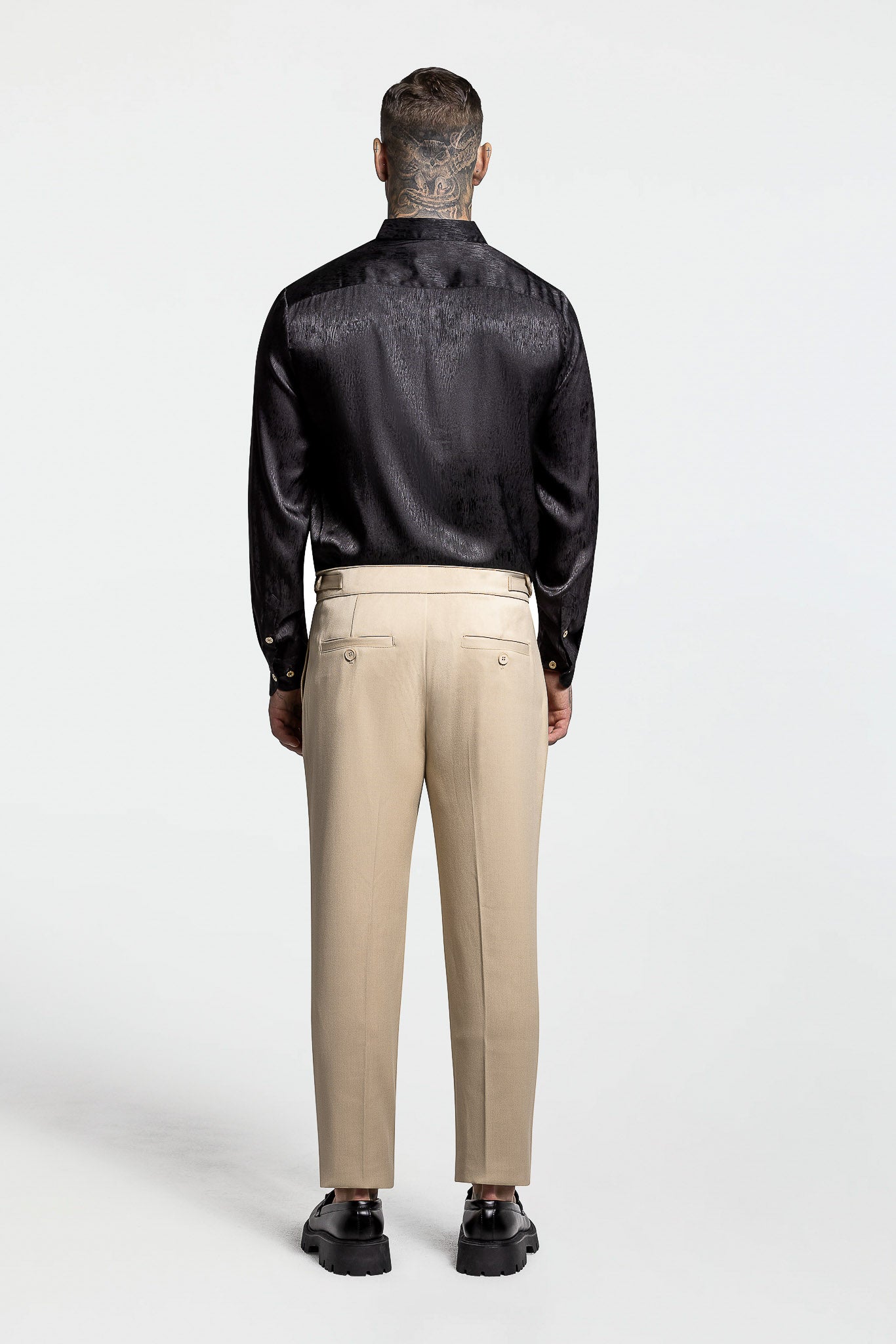 PLEATED PANTS – BEIGE