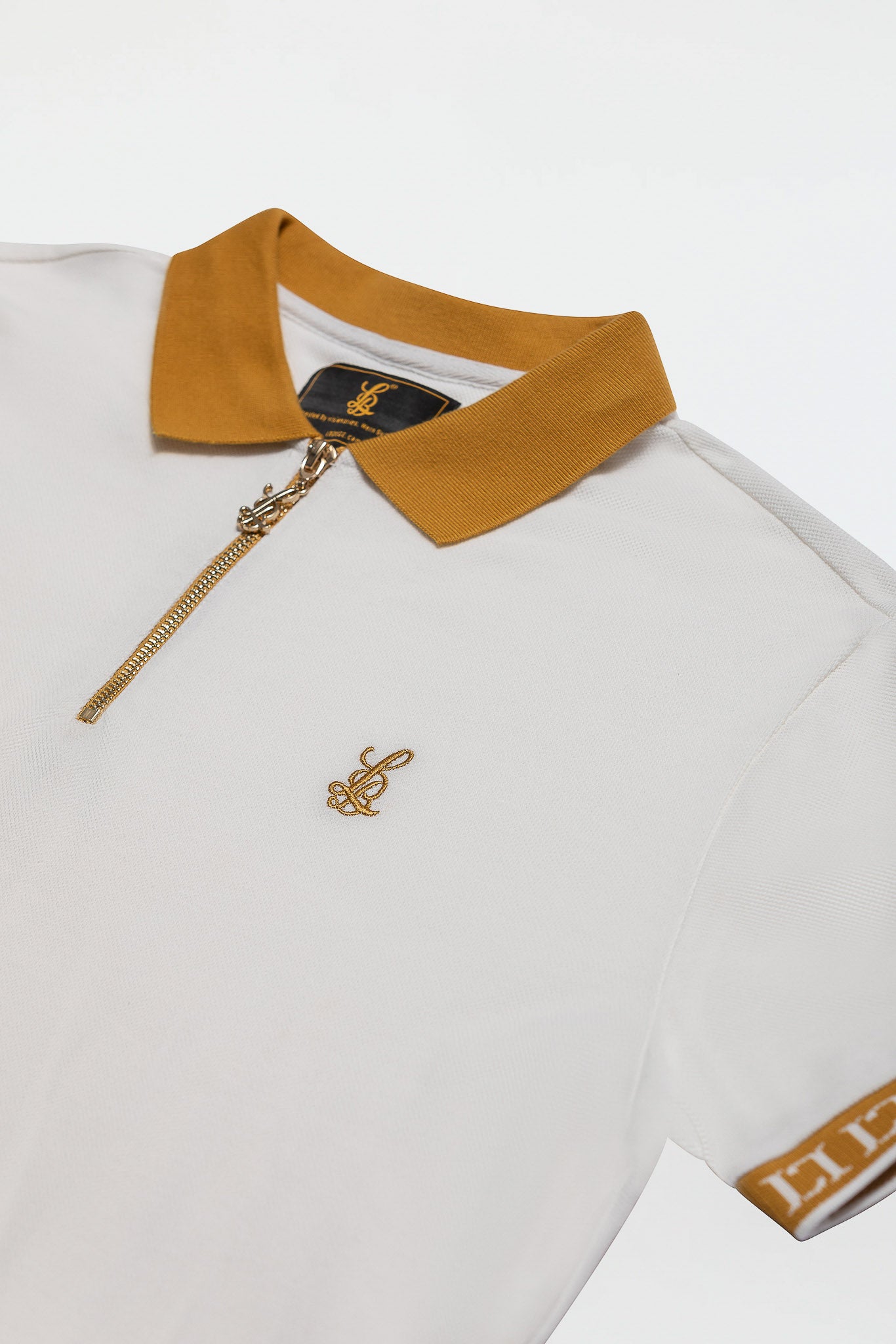 ZIP POLO SHIRT – OFF WHITE