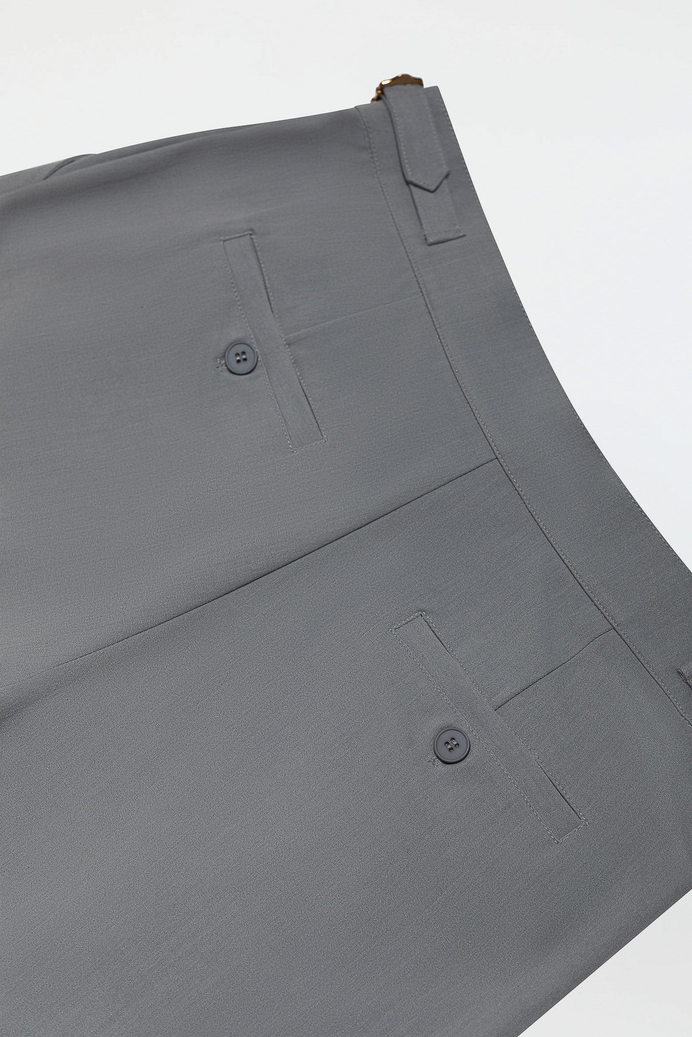 PLEATED PANTS – GREY