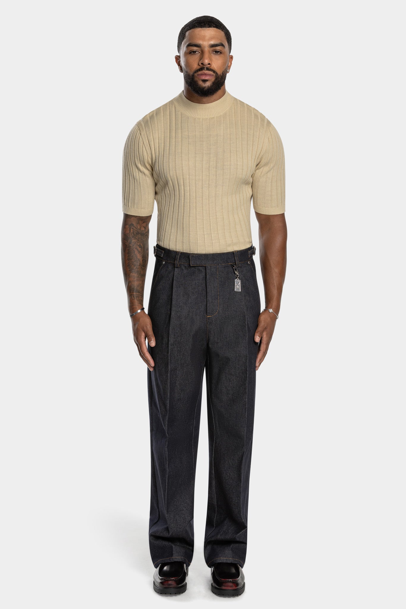 CORE RIBBED KNIT TEE - BEIGE