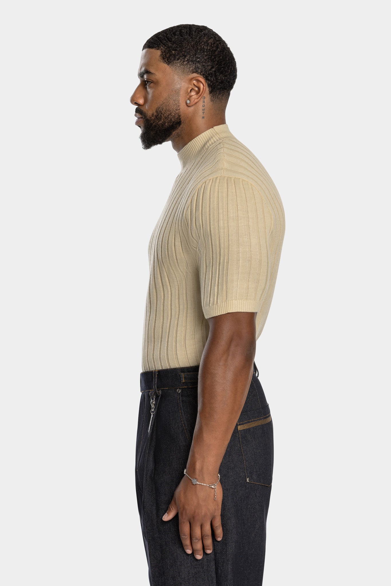 CORE RIBBED KNIT TEE - BEIGE
