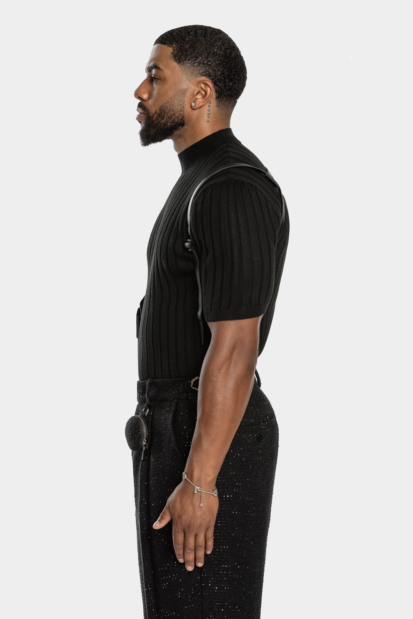 LARXON HALF VEST - BLACK LEATHER