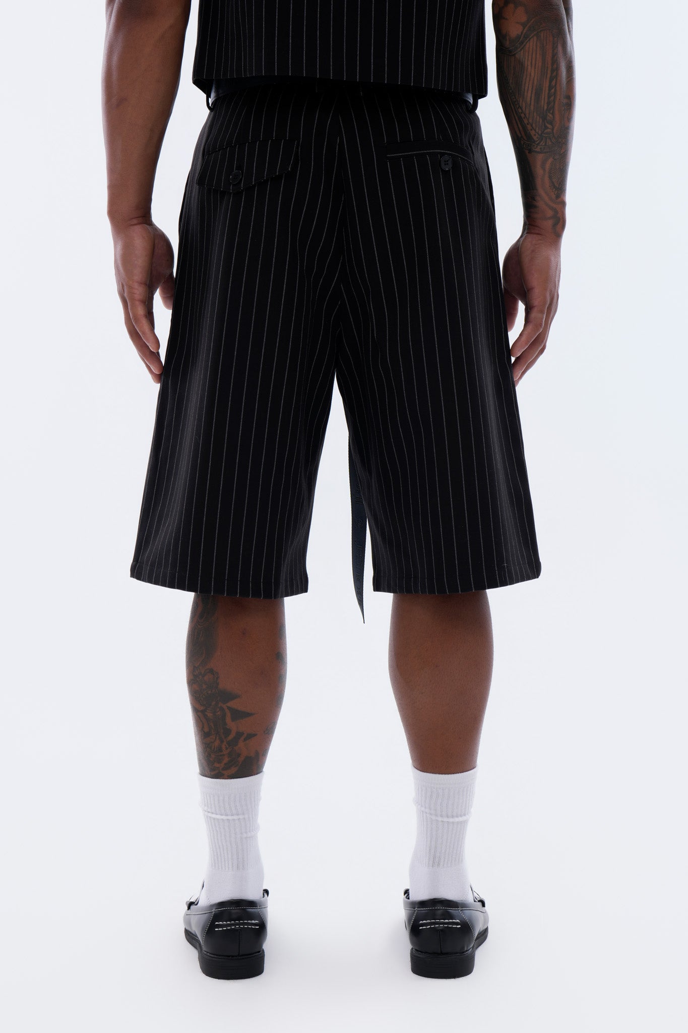 LEGACY PLEATED SHORTS - BLACK PINSTRIPE