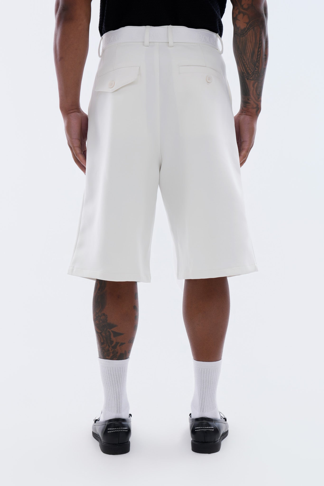 LEGACY PLEATED SHORTS - WHITE