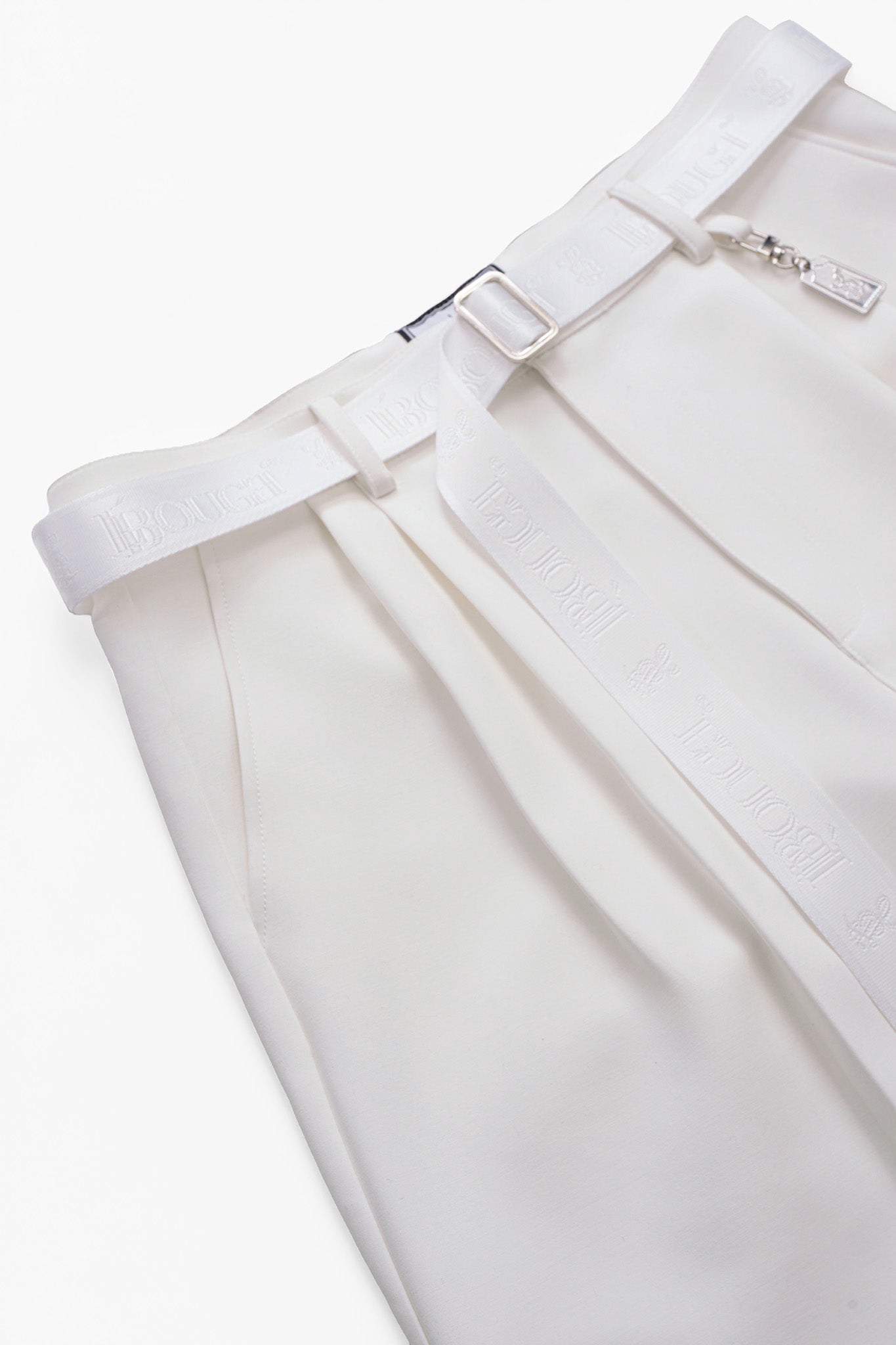LEGACY PLEATED SHORTS - WHITE
