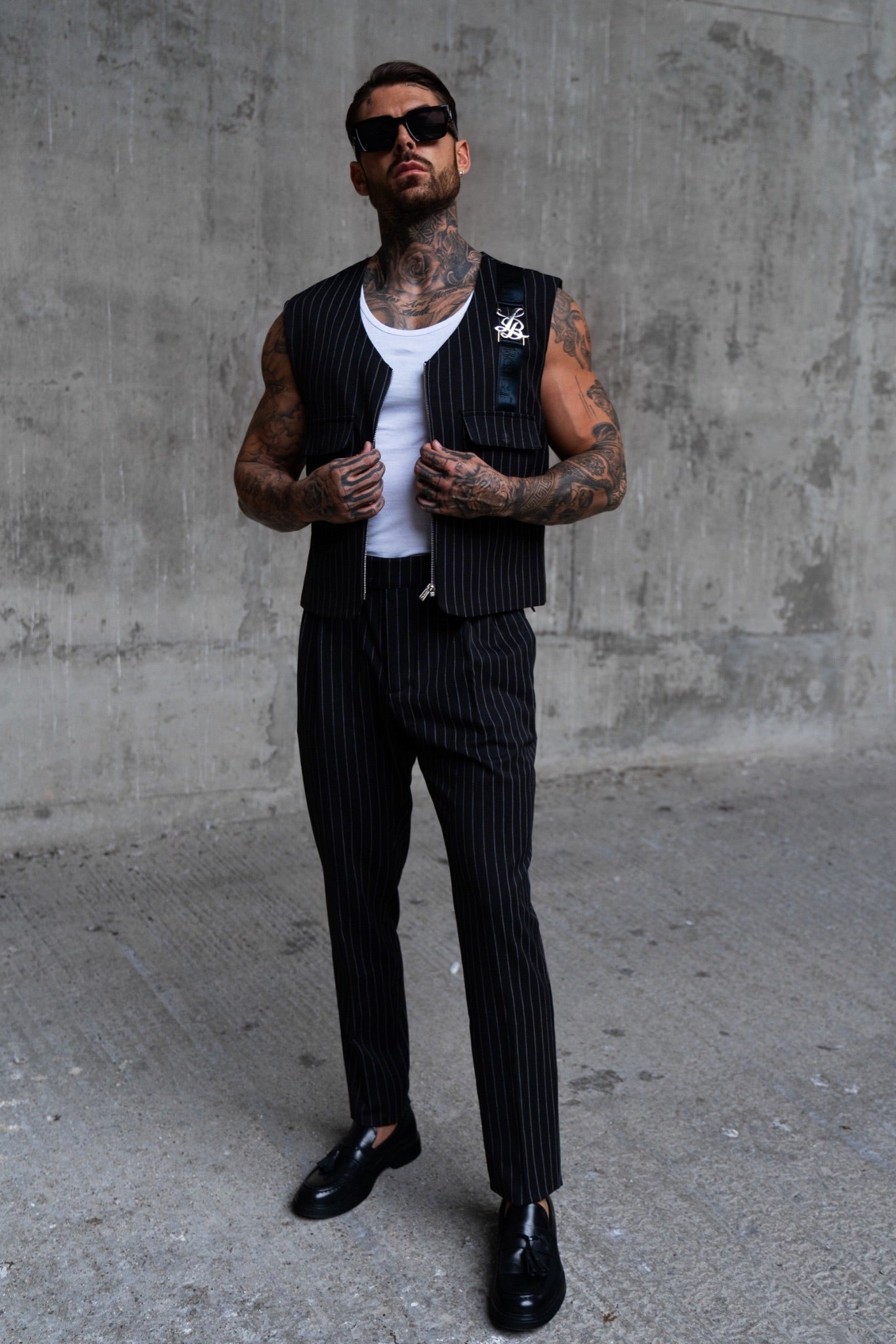 CROPPED VEST – BLACK PINSTRIPE