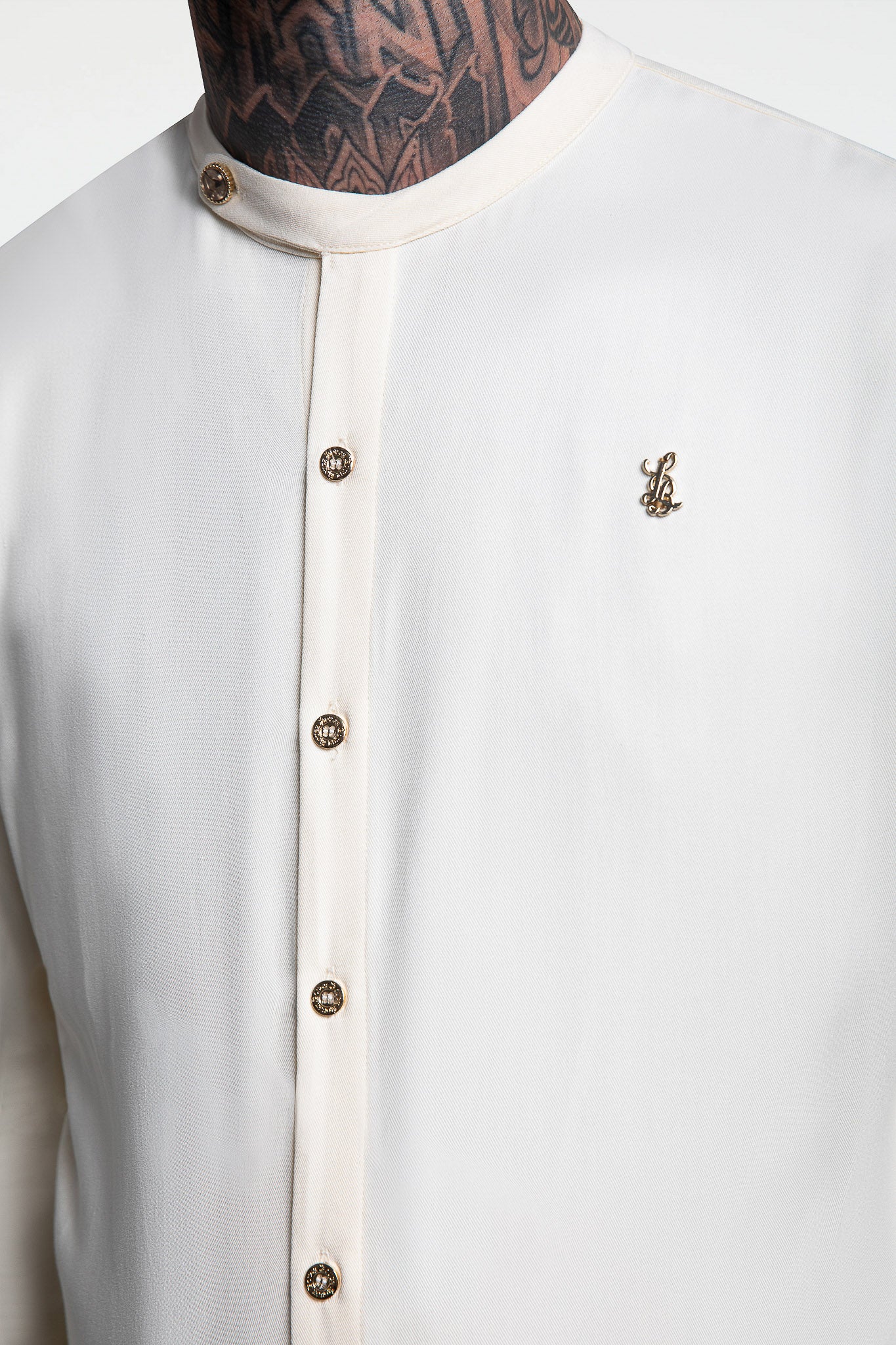 SIDE BUTTON GRANDAD COLLAR SHIRT – ECRU