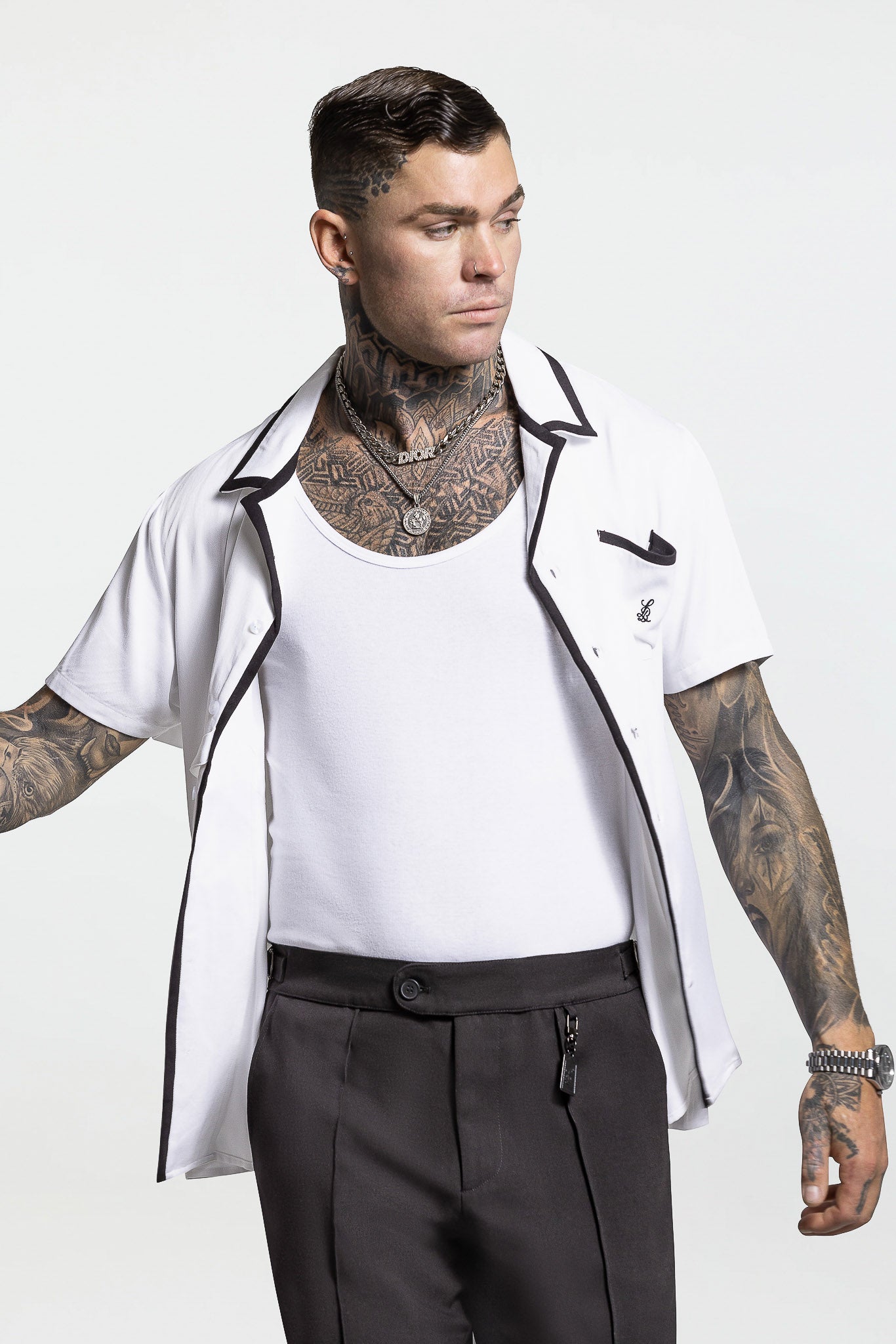 SIDE STRAP CONTRAST SHIRT – WHITE