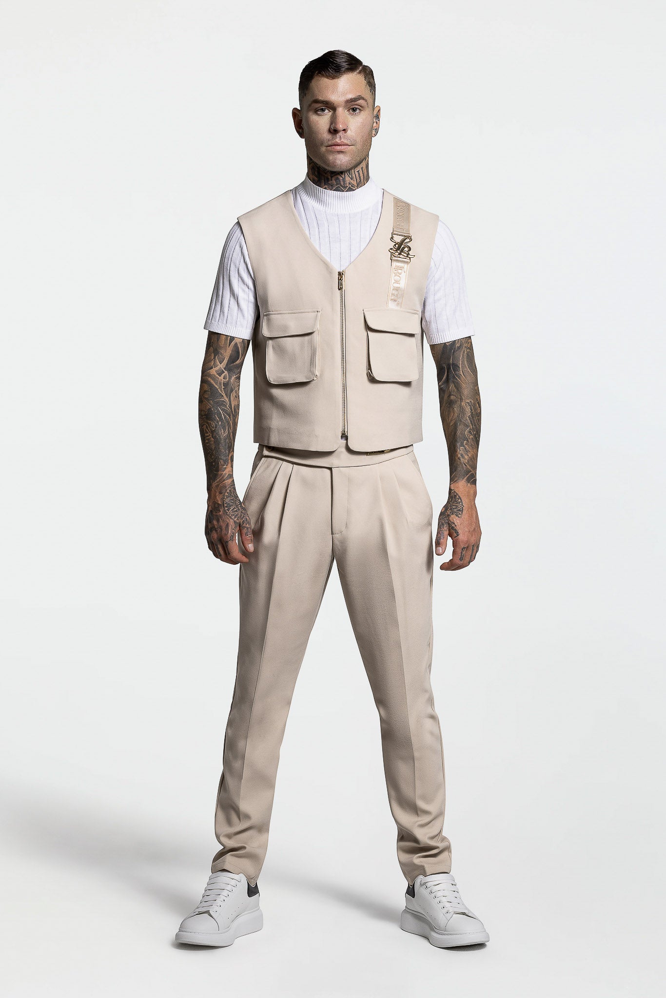 PLEATED PANTS – CREAM