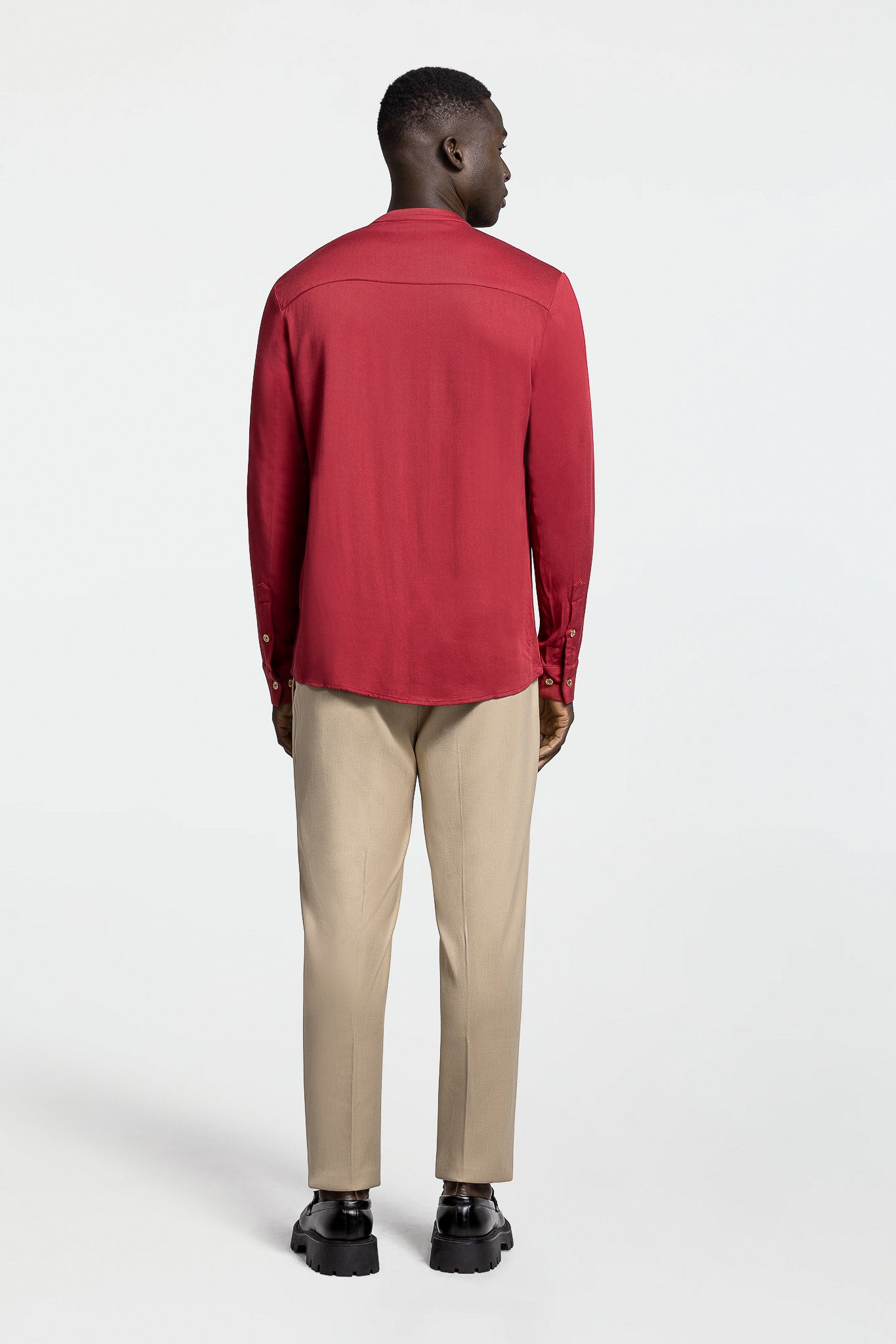 SIDE BUTTON GRANDAD COLLAR SHIRT – CARDINAL RED