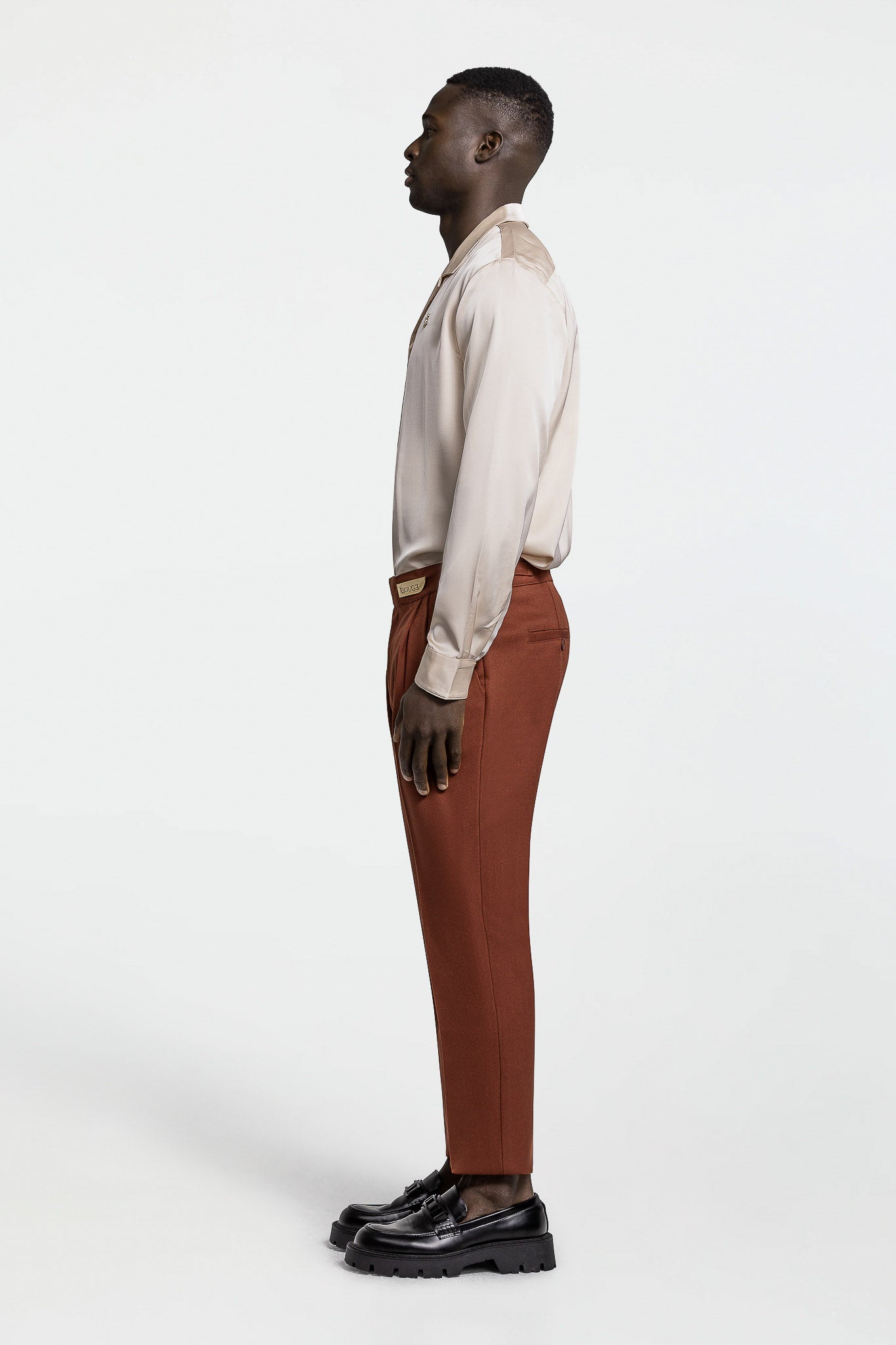 PLEATED PANTS – VENETIAN RED