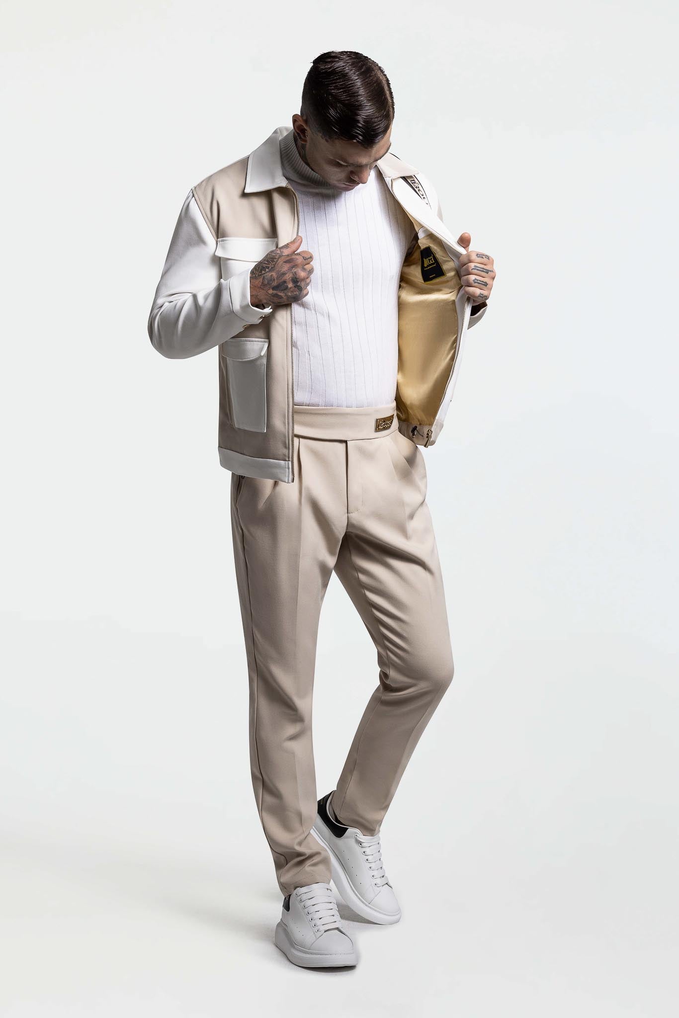 PLEATED PANTS - CREAM