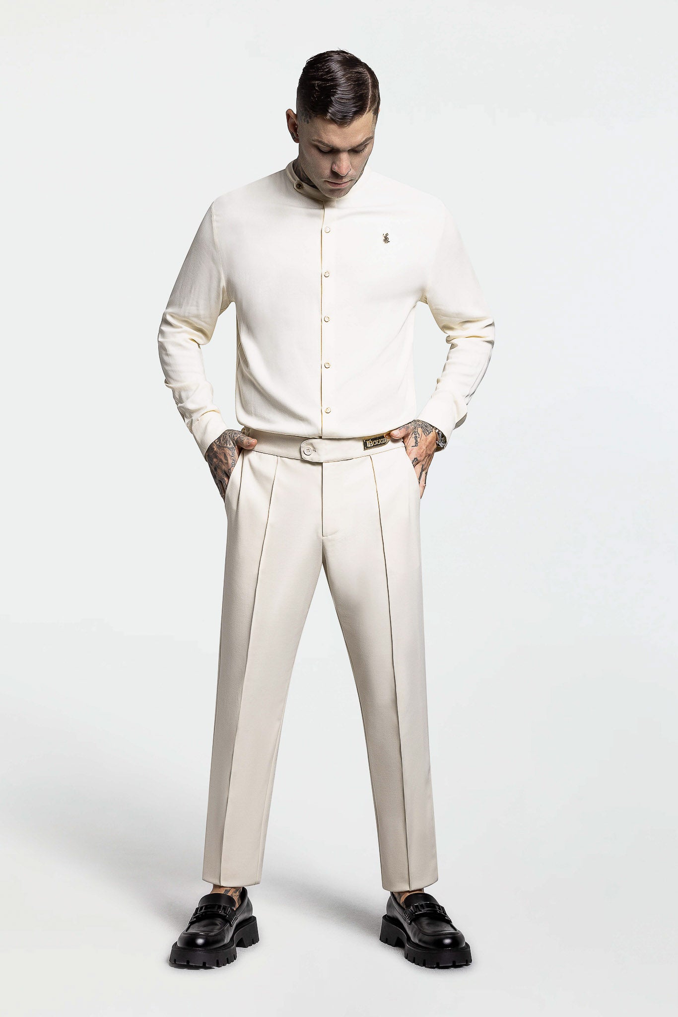 PINTUCK PANTS – ECRU