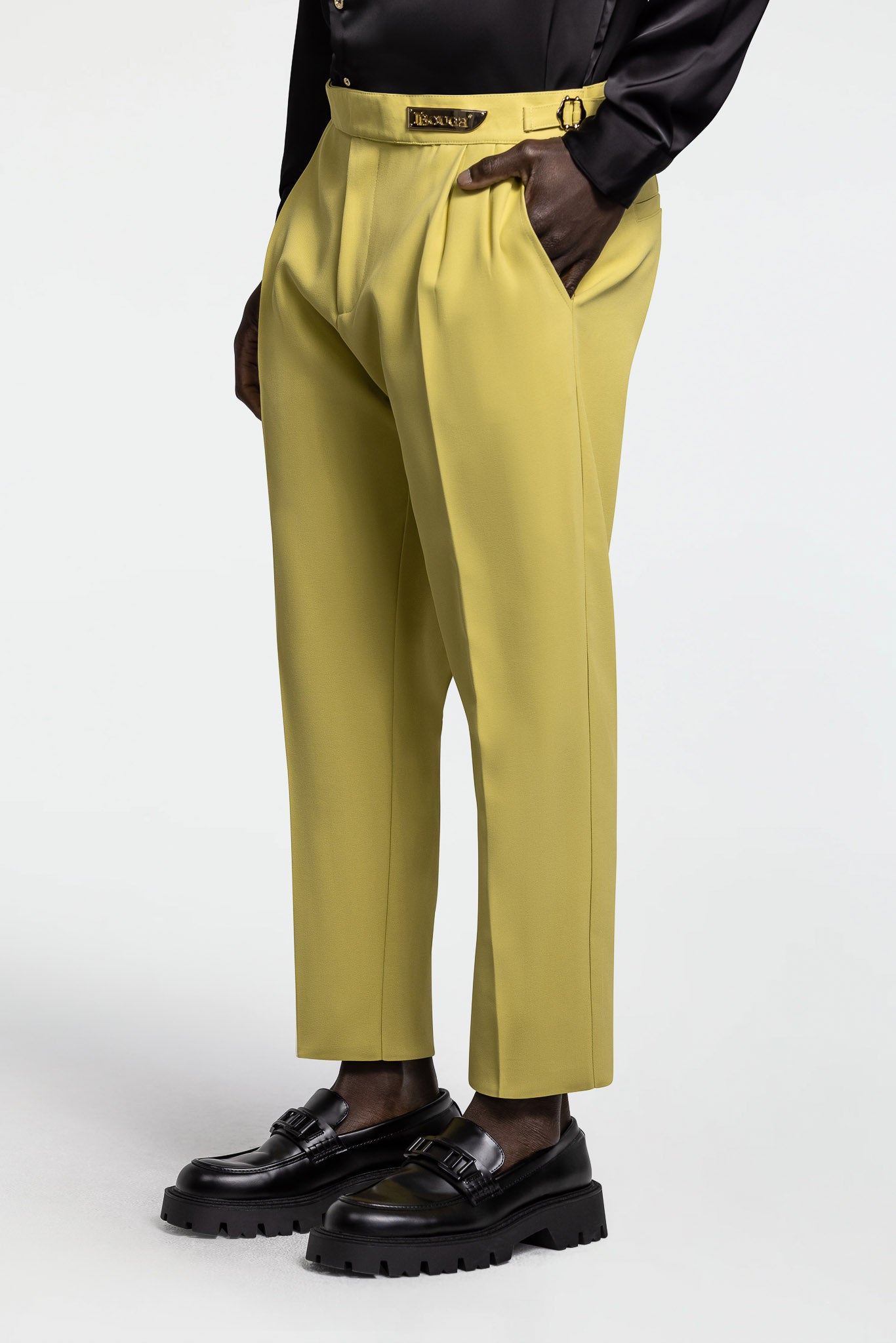 PLEATED PANTS – CHARTREUSE
