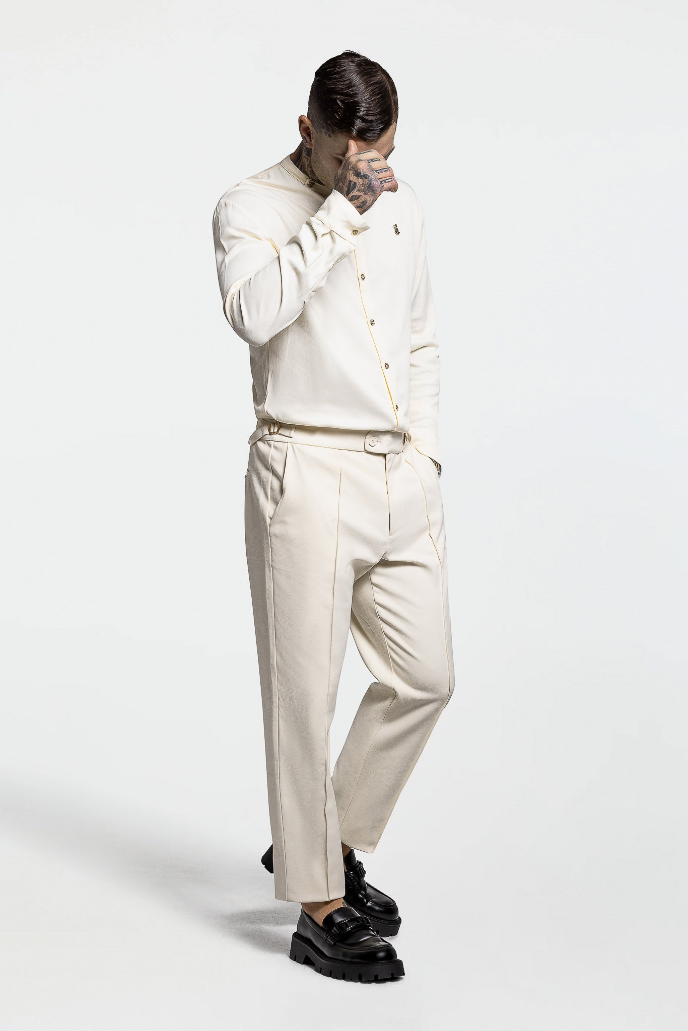 PINTUCK PANTS – ECRU