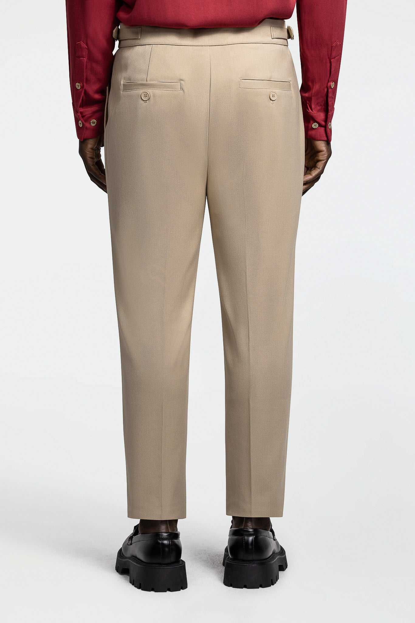 PLEATED PANTS – BEIGE