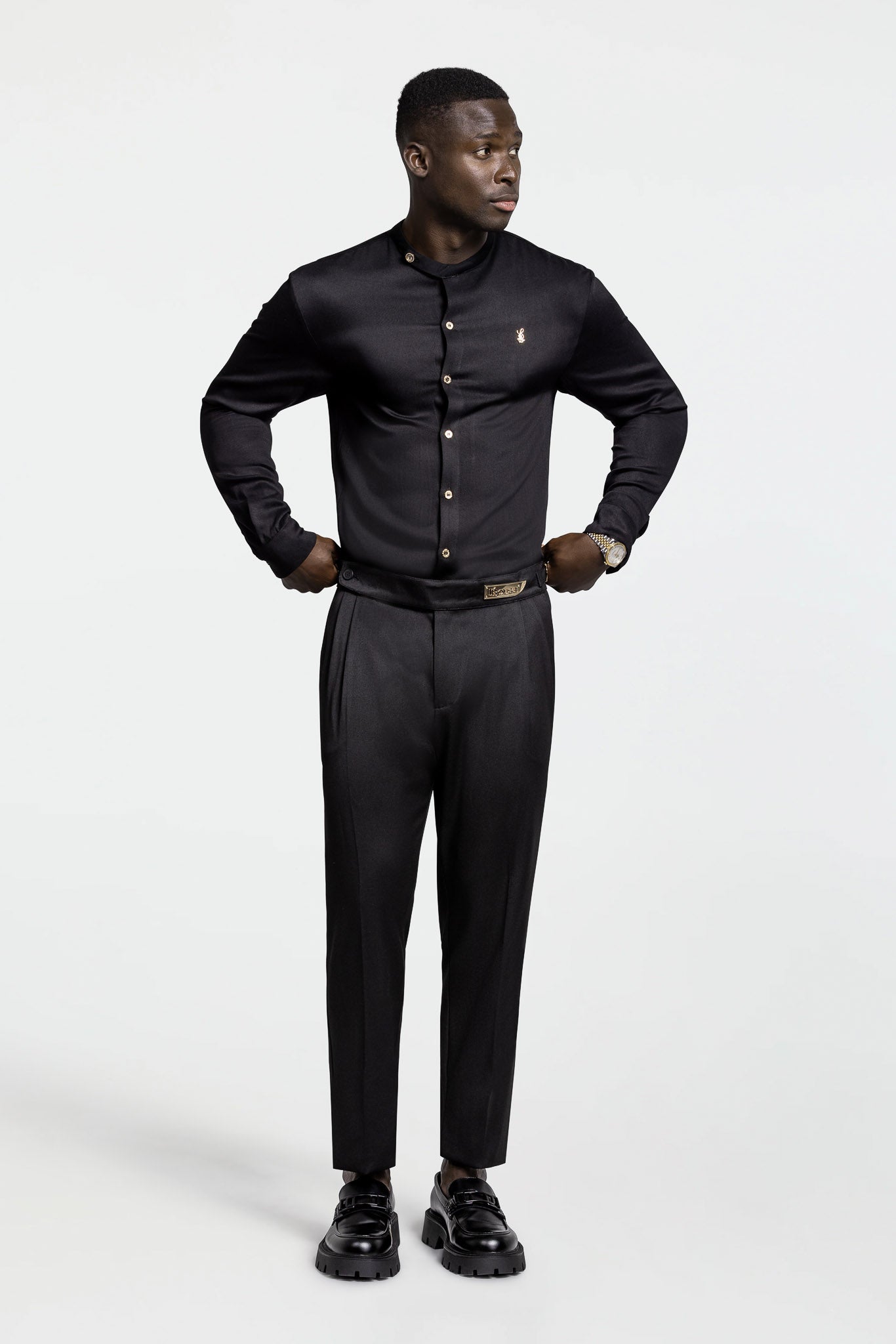 PLEATED PANTS – BLACK