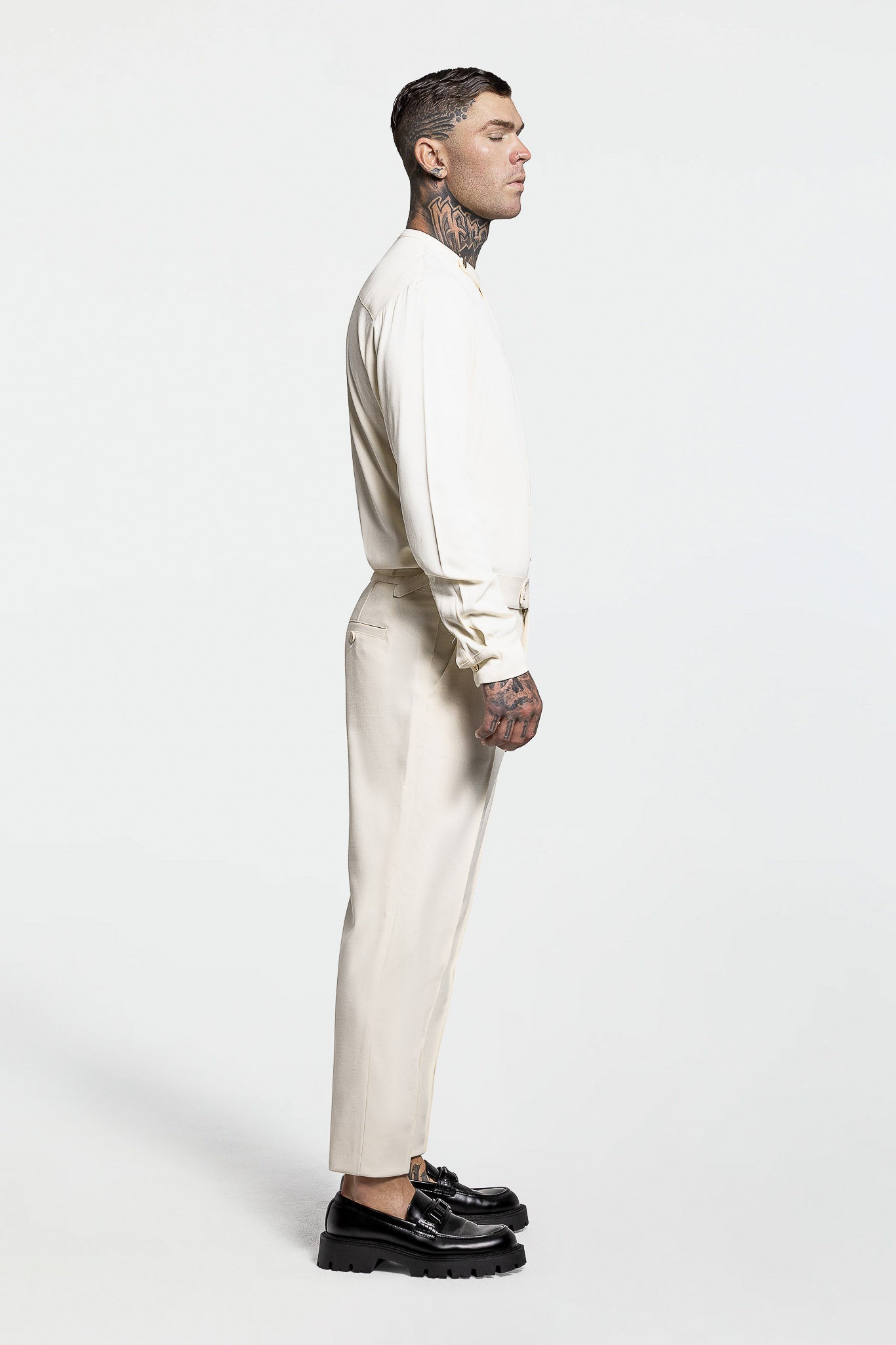 SIDE BUTTON GRANDAD COLLAR SHIRT – ECRU